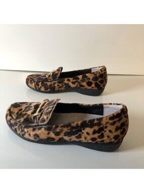 Aravon Womens Abbey Loafers Sz 8D Leopard Print Bit Slip On Comfort Casual Shoes